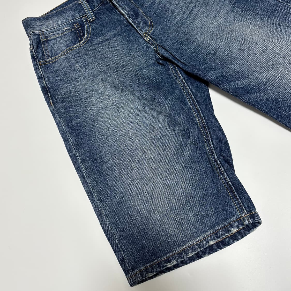 백넘버(BACK NUMBER) 아카이브 워싱 데님 하프 팬츠 상품이미지2