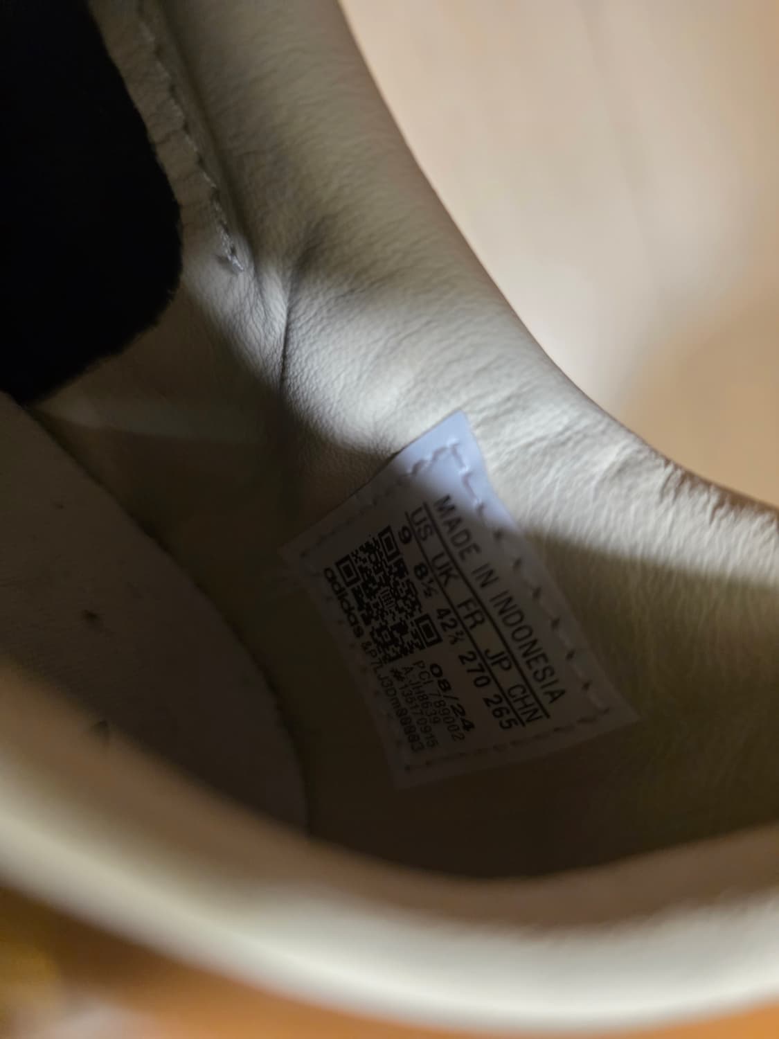 새상품상태 아디다스 송포더뮤트 컨트리 스트라타 270사이즈 상품이미지7