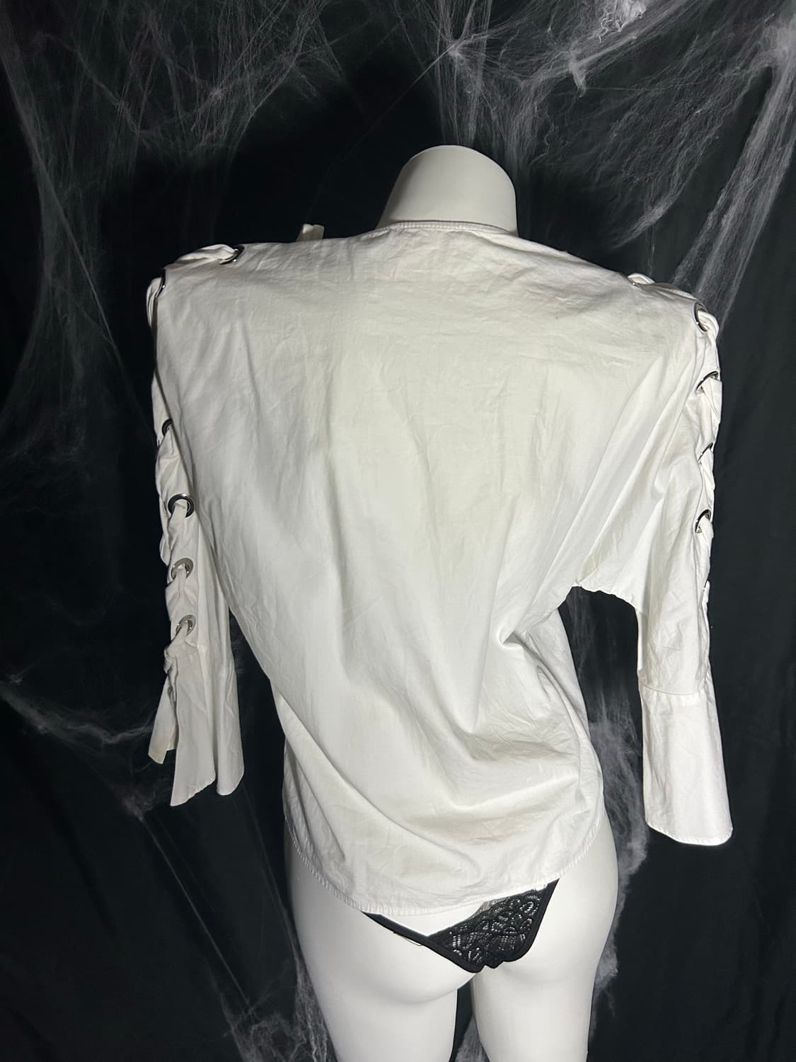 white eyelet flare shirts sleeve 상품이미지3