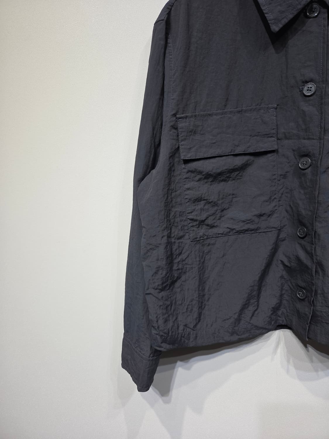 에디바우어 여성 투포켓 나일론 셔츠 자켓 상품이미지4