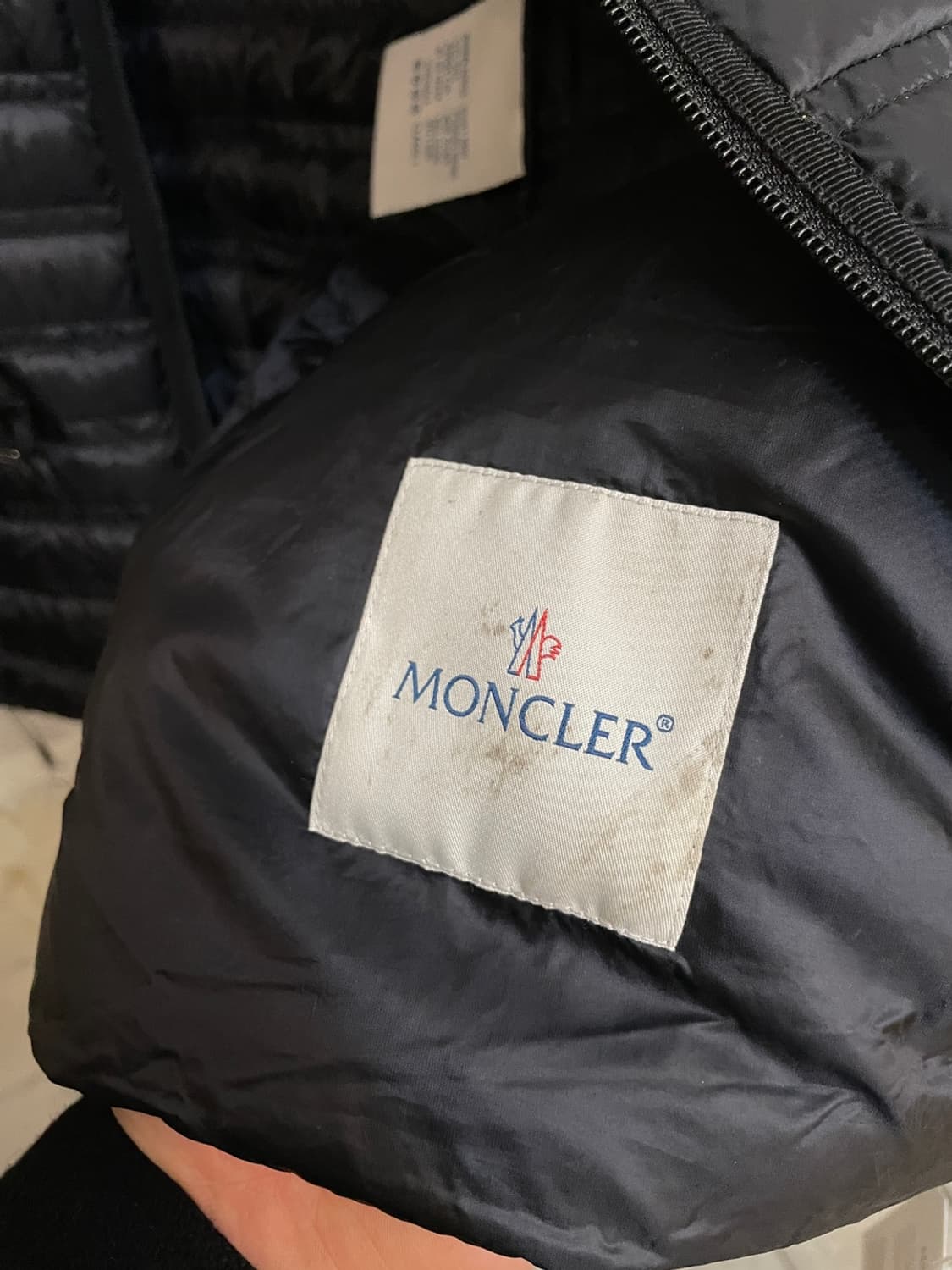 몽클레어 Rouyer 경량 패딩  상품이미지7