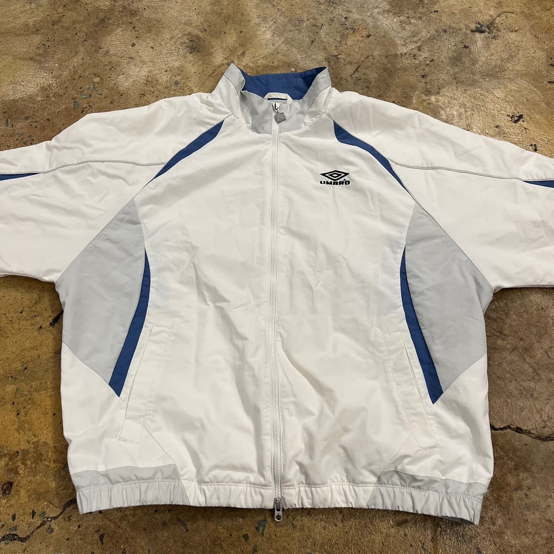 [정품/100] 엄브로 스탠넥 바람막이 웜엄 자켓 b18 상품이미지3