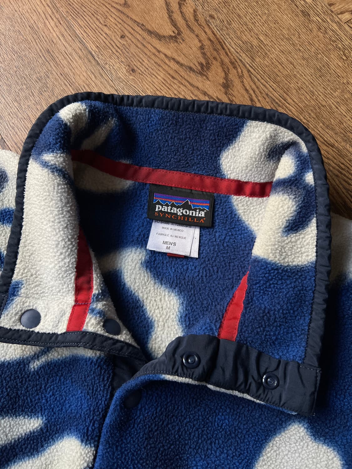 [M]파타고니아 신칠라 플라워 패턴 스냅 플리스 상품이미지2