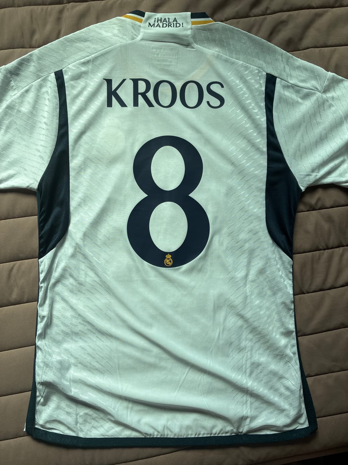 23/24 레알 마드리드 크로스 유니품 상품이미지2