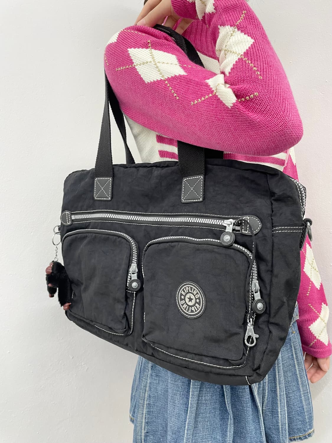 키플링 블랙 지퍼 포켓 숄더백  상품이미지1