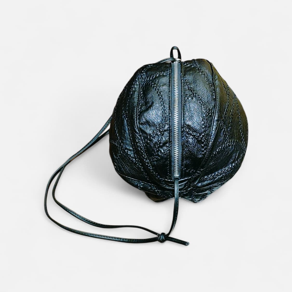 노스밋 볼백 nosmit rounded ballbag파사드패턴낫띵리튼가방 상품이미지7