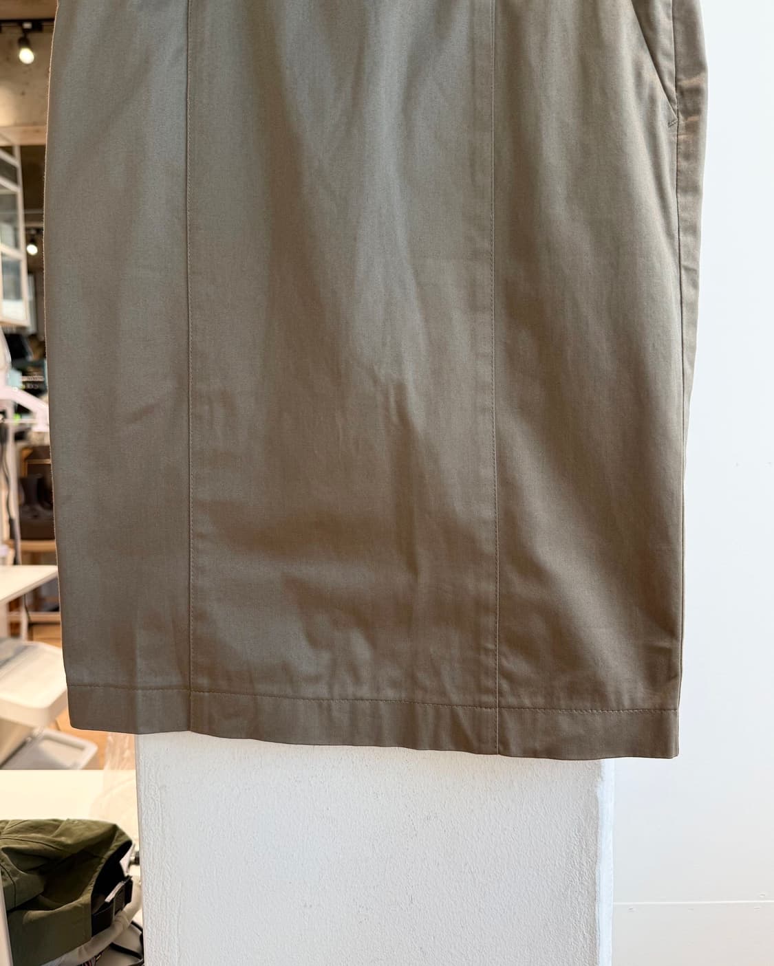 모스키노 진스 카키 버클 미디스커트 상품이미지4