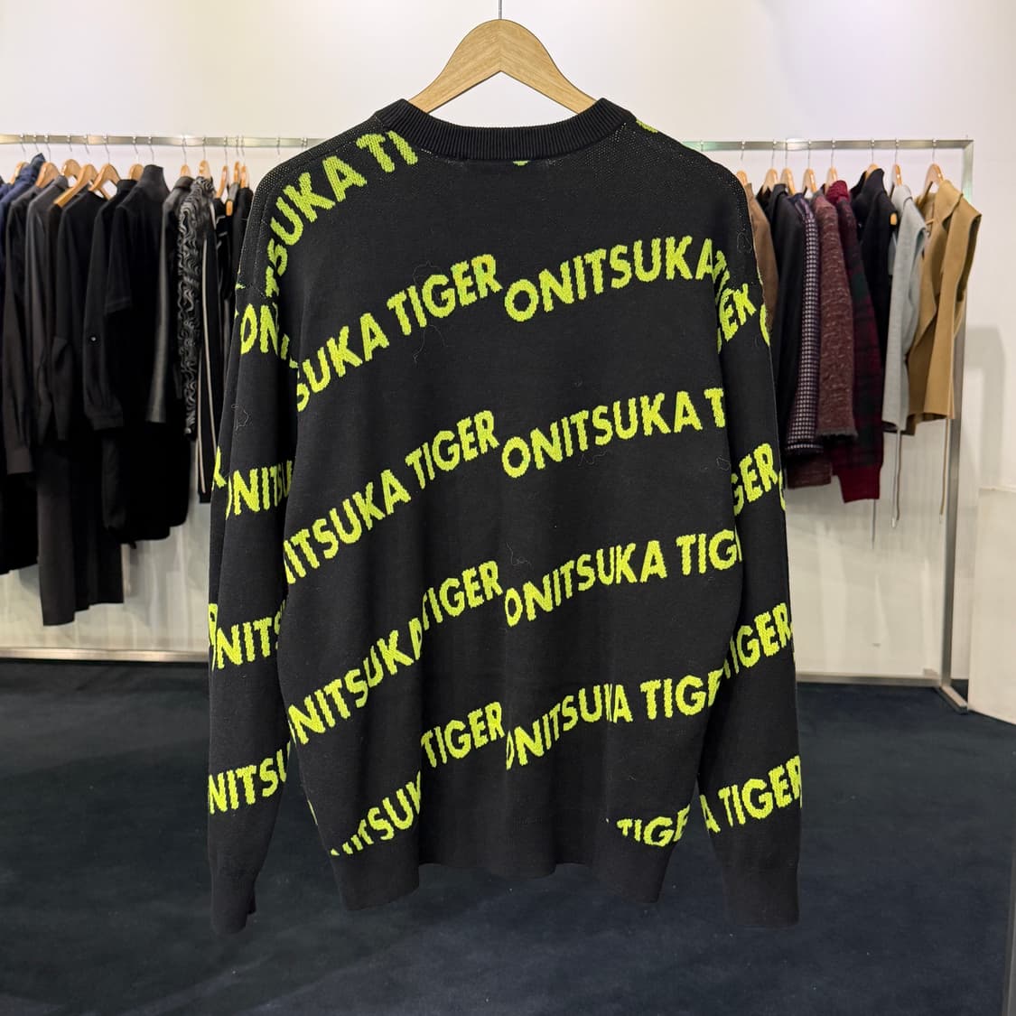 [M] 오니츠카타이거 레터링 니트 상품이미지2