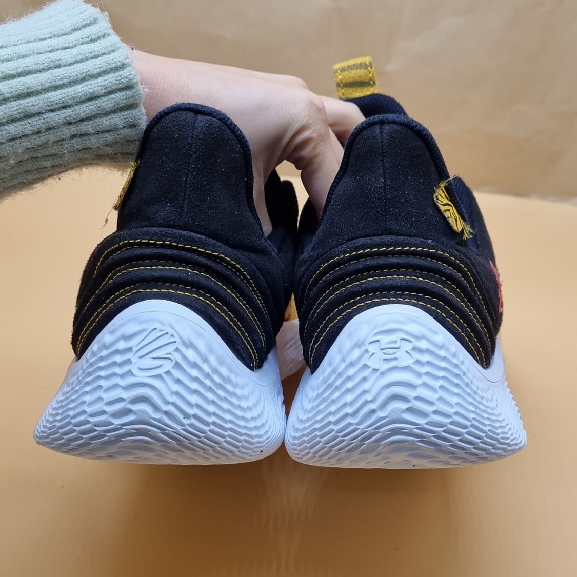 언더아머 커리 플로우9 농구화290 상품이미지4