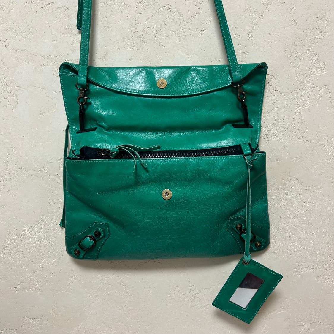 발렌시아가 엔벨로프 크로스백 (클러치+숄더스트랩) 상품이미지3