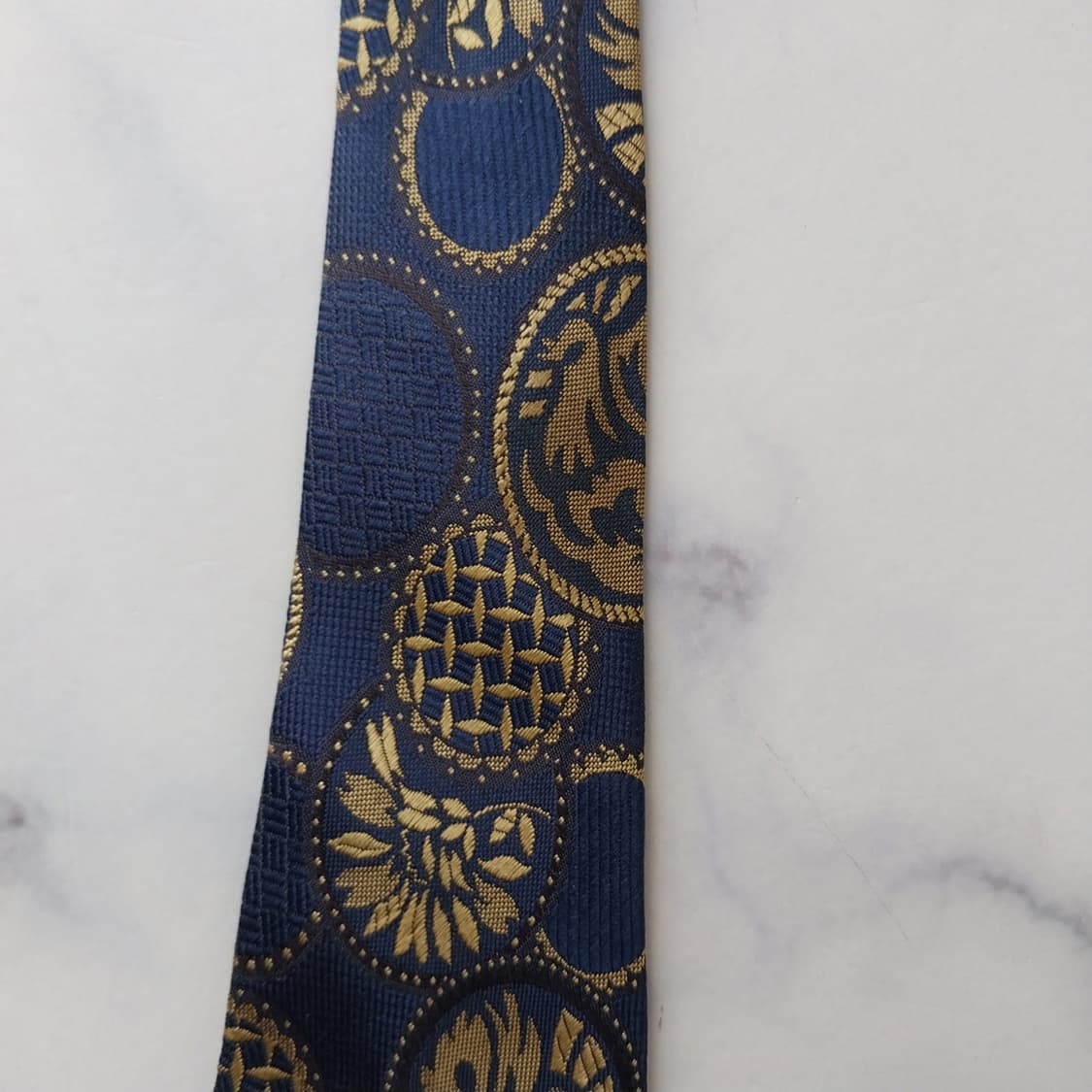 발렌티노 실크 네이비 자카드 넥타이 8.9cm A~B등급 k2449
 상품이미지10