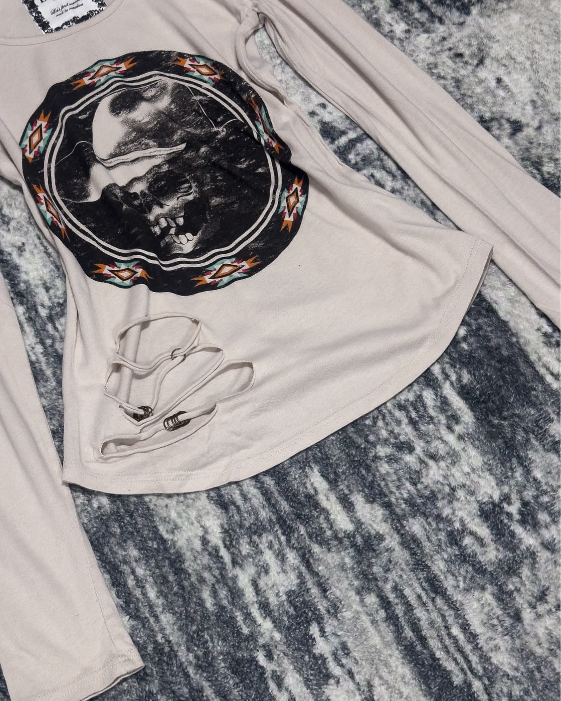{Dig Deep} Skull Cold Shoulder L/S   상품이미지6