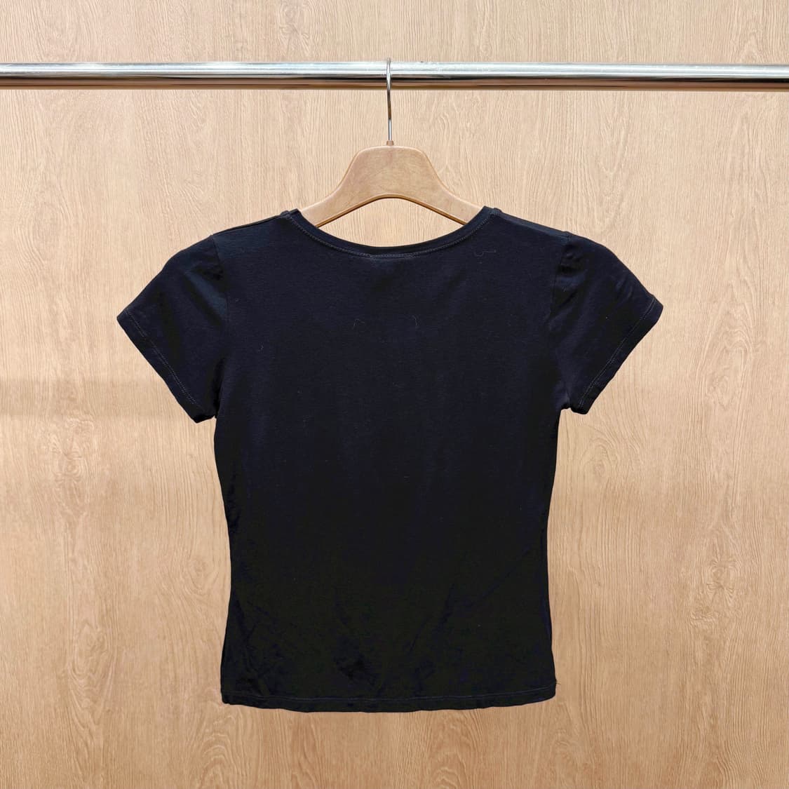 돌체앤가바나 D&G 스톤 로고 장식 크롭 반팔 티셔츠 블랙 상품이미지3