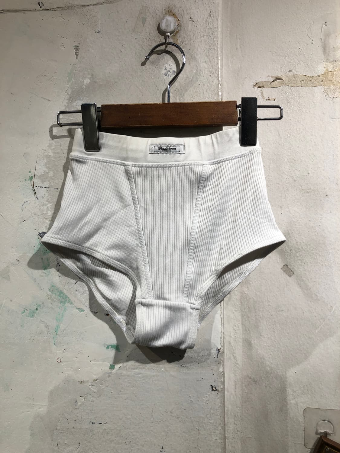 배드블러드 화이트 코튼 립 티 브라&브리프 set 상품이미지3
