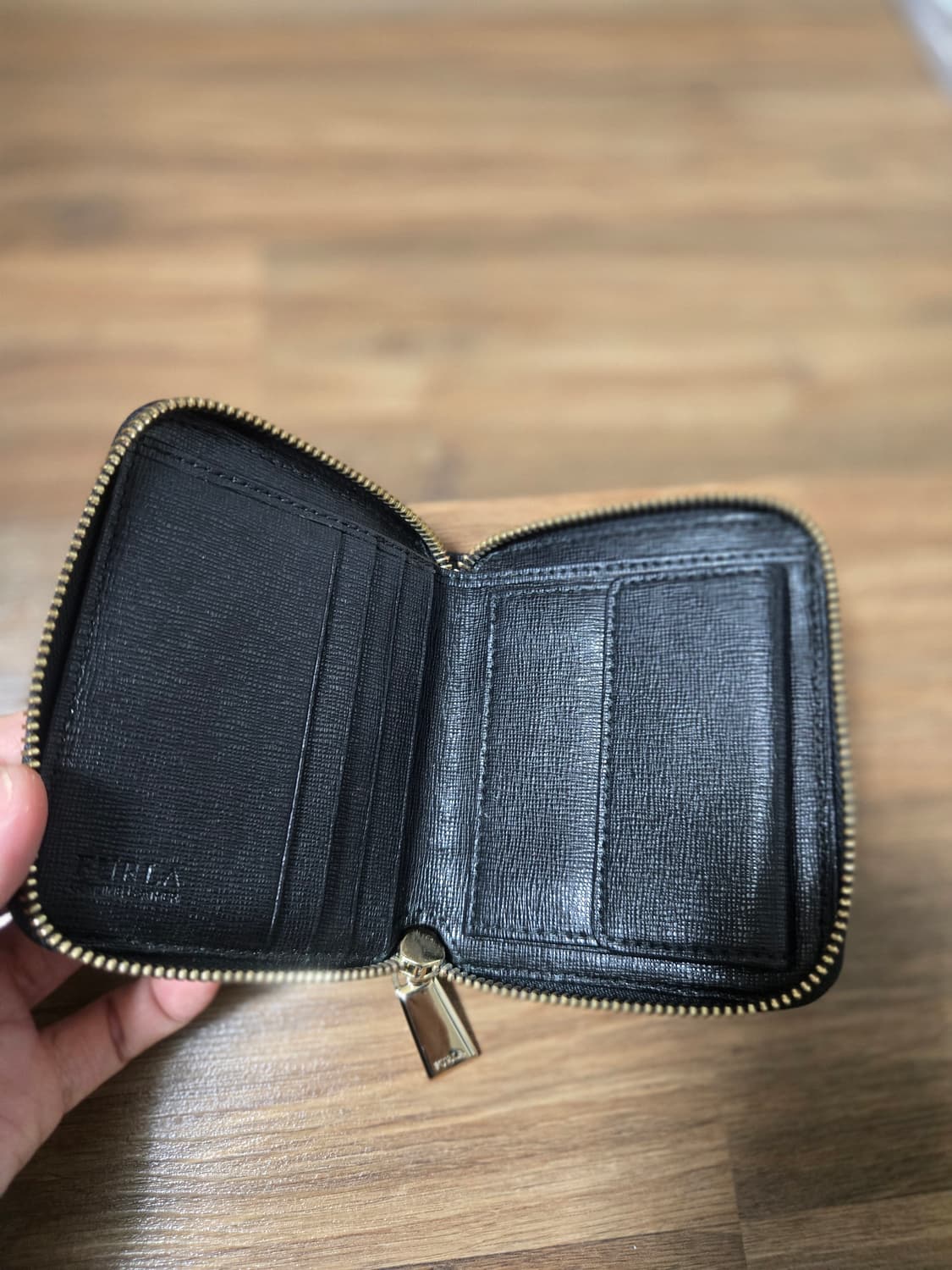 훌라 바빌론 집 어라운드 반지갑[정품 미사용] 상품이미지4