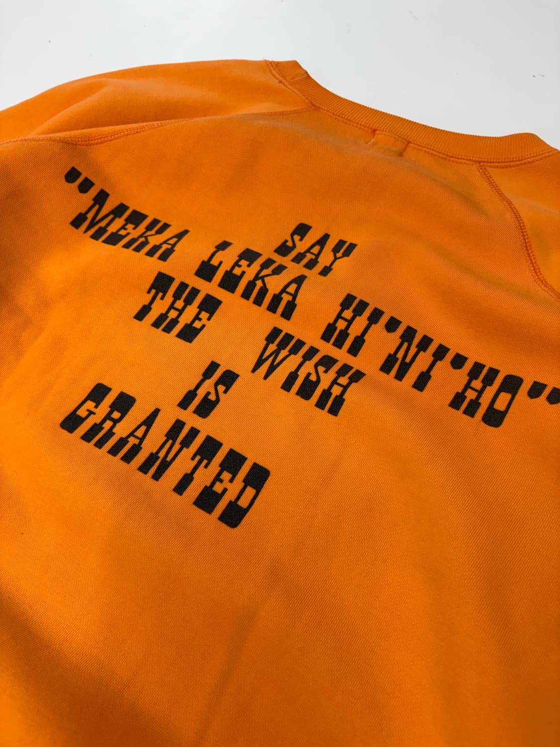 에이프 00s 마일로 오렌 스웻셔츠 상품이미지7