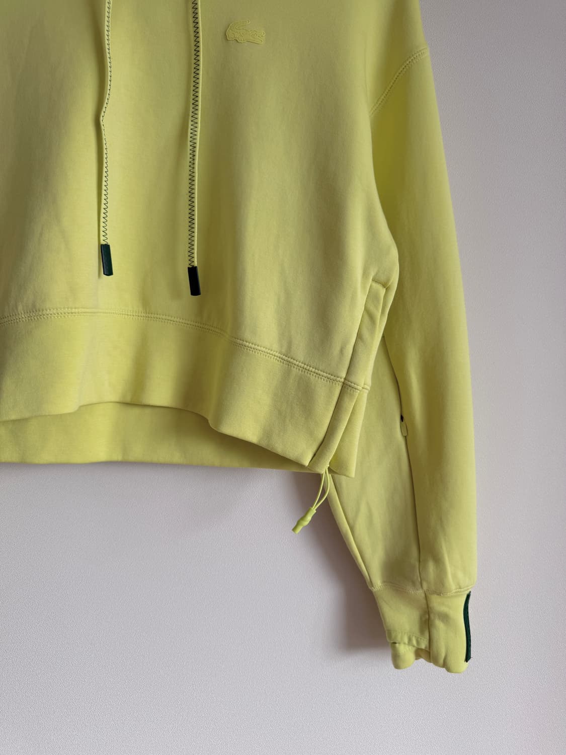 라코스테(LACOSTE) 네온 크롭 후드 상품이미지3