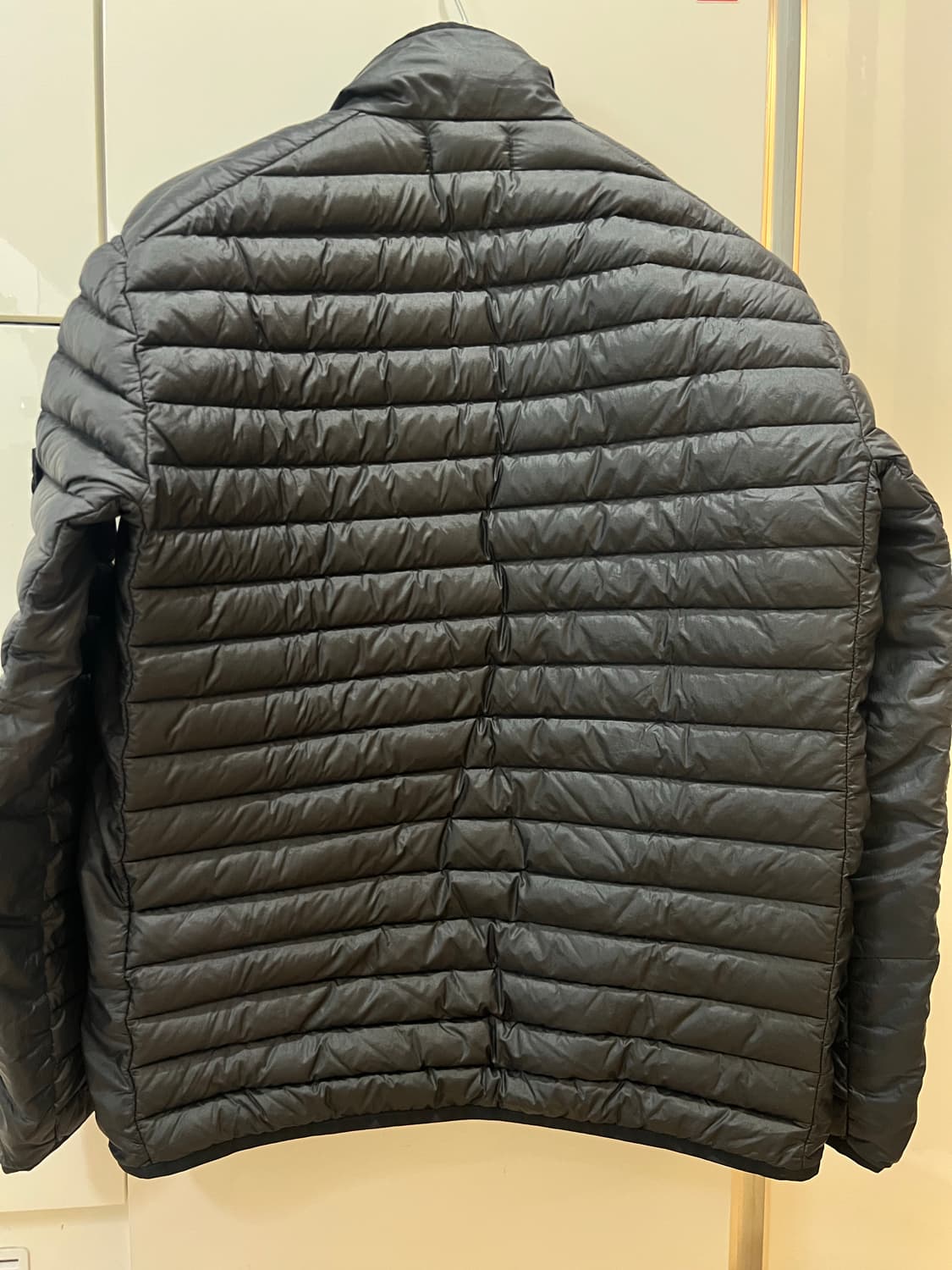 24fw 스톤아일랜드 패딩 L (새상품) 상품이미지2