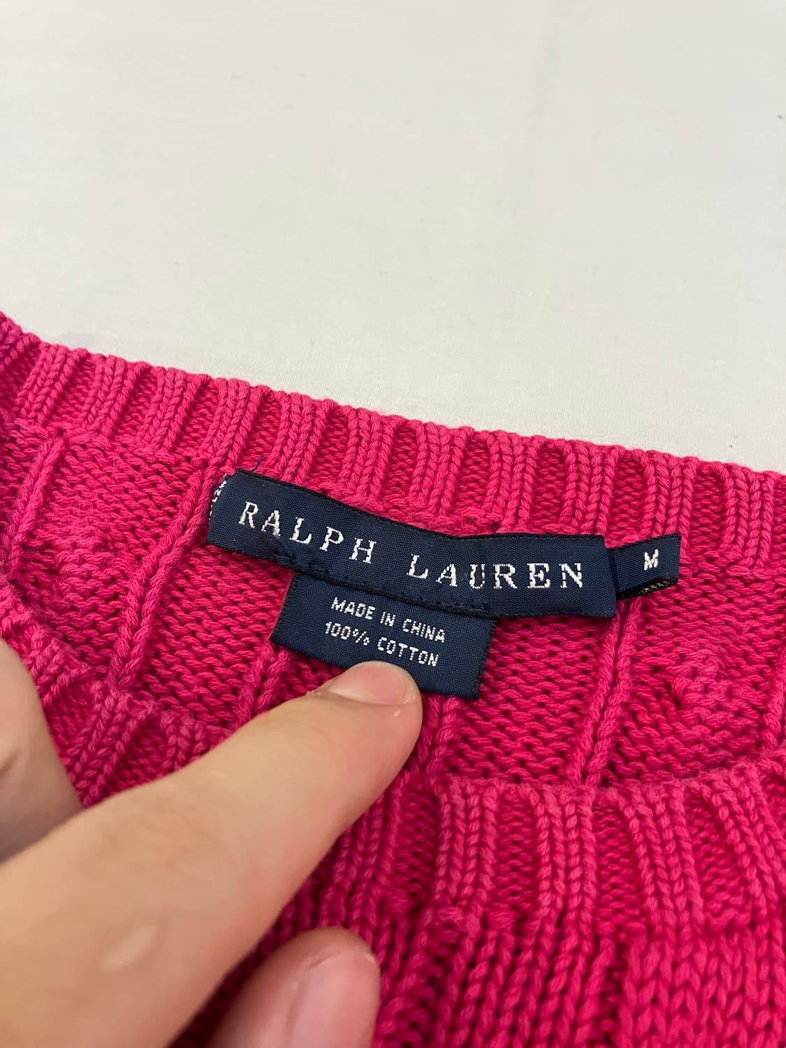 폴로 랄프로렌 딱붙핏 케이블 꽈배기 니트 핑크 상품이미지4
