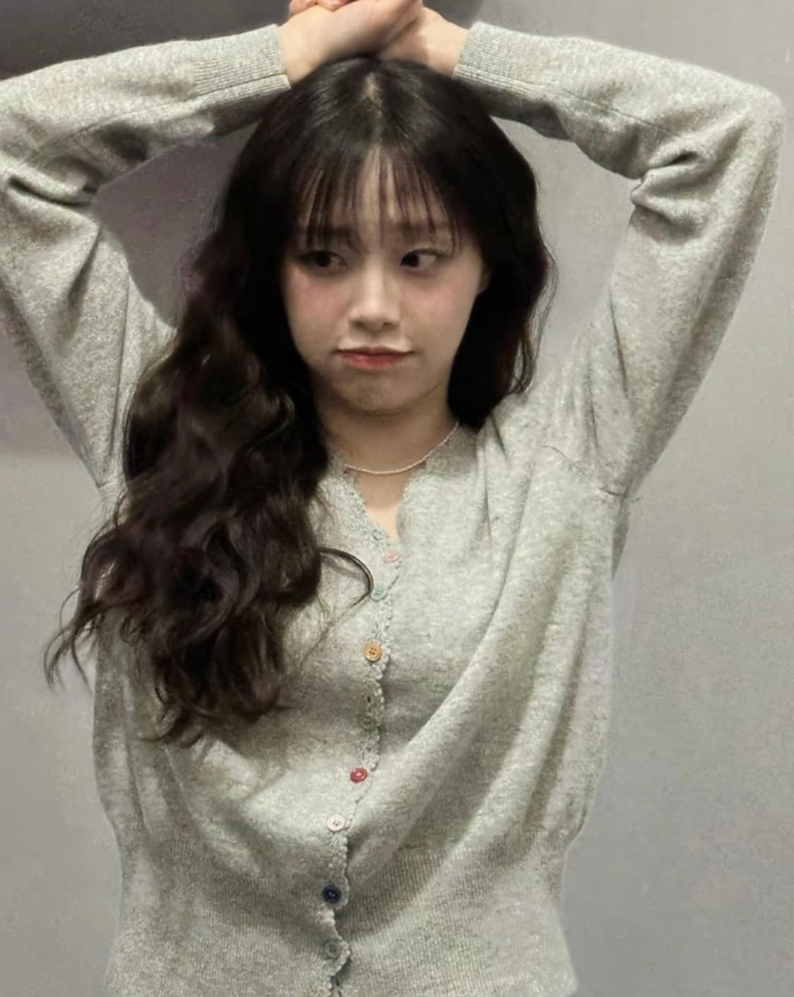 르니나 SALENA 울 브이넥 가디건 그레이 상품이미지2