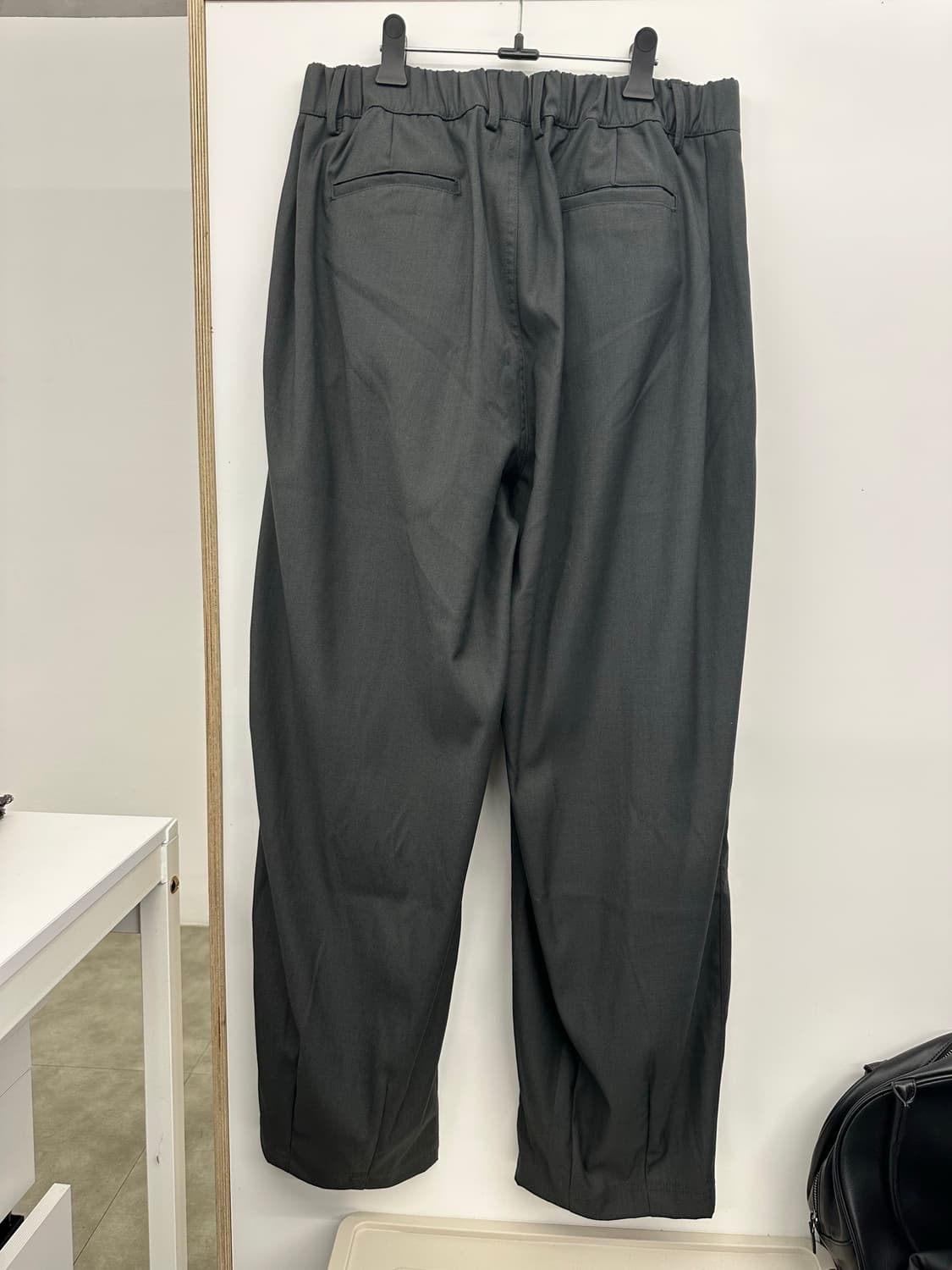 낫포너드 TR 3 TUCK BALLOON PANTS(차콜) 상품이미지2