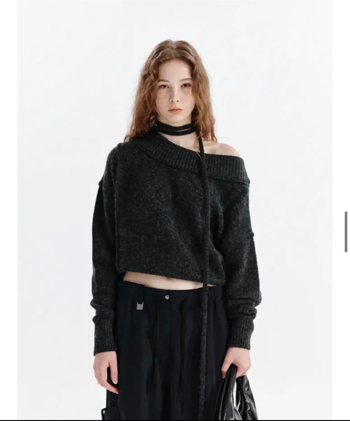 마뗑킴 오프숄더 니트 상품이미지1