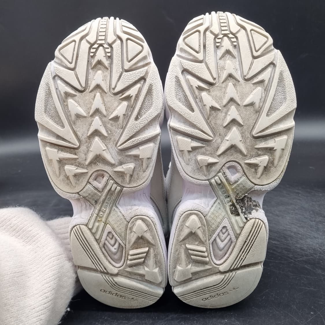 아디다스 팔콘 화이트 여성 운동화230 상품이미지3