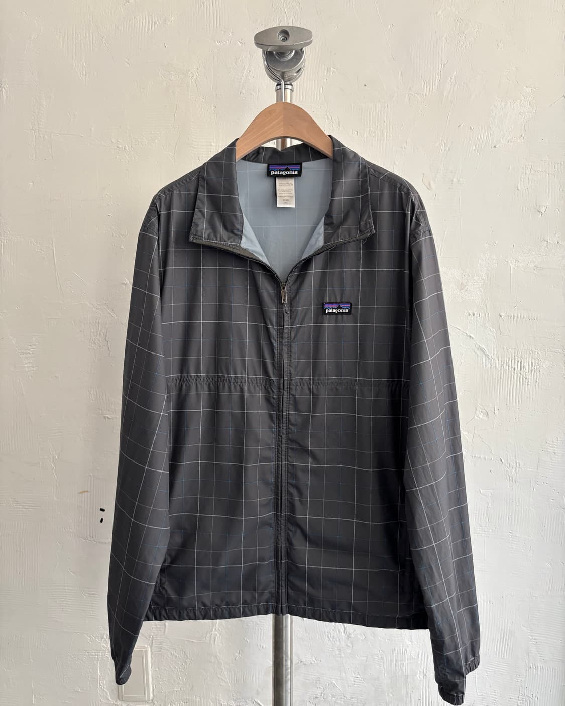 Patagonia 파타고니아 그레이 라이트 앤 베리어블 체크 자켓 상품이미지1