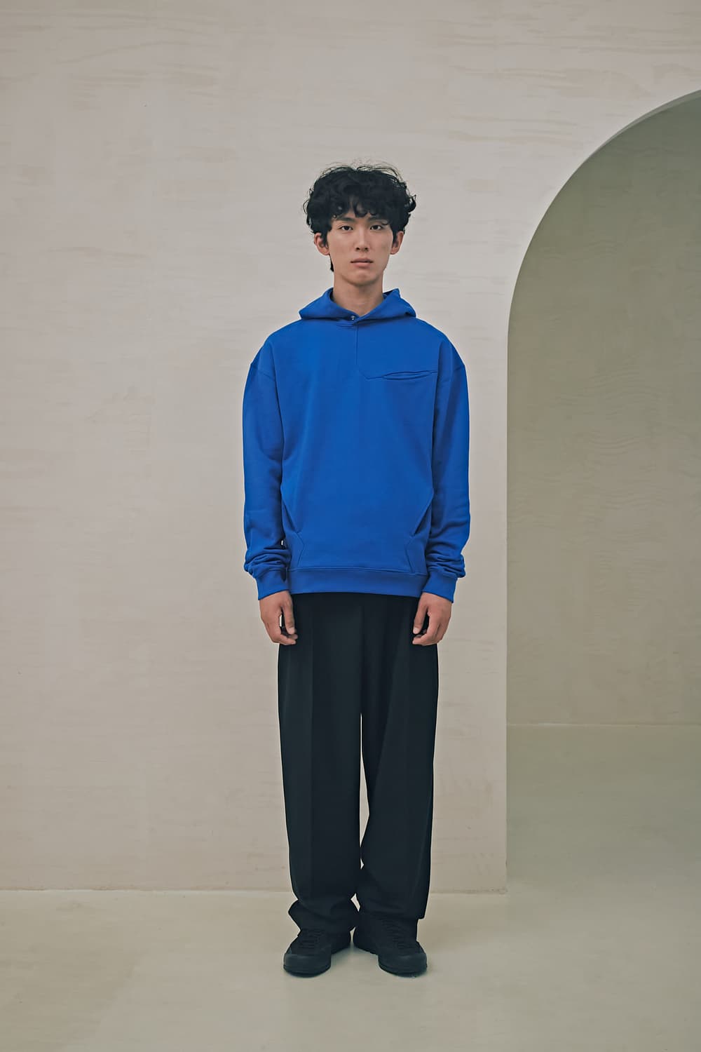 에피센터 투어리스트 Aigu hoodie blue 2 size 상품이미지1