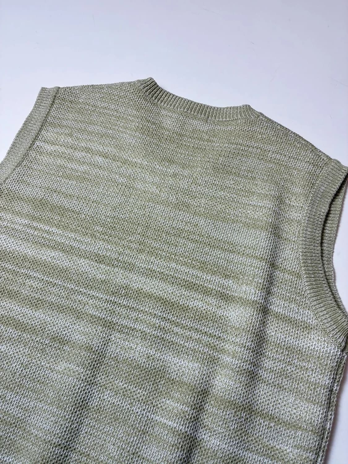 키뮤어 이레귤러 스트라이프 니트 베스트 PN9355 상품이미지4