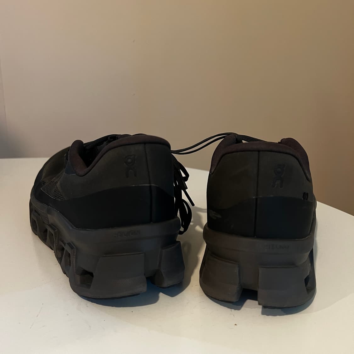 ON 클라우드호라이든 시즌 2 WP 블랙 상품이미지3