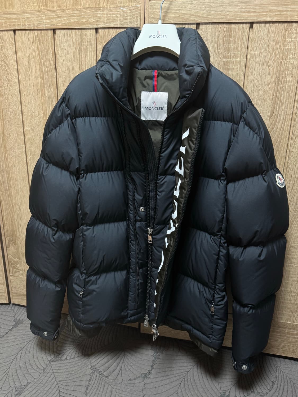 몽클레어 패딩 상품이미지2