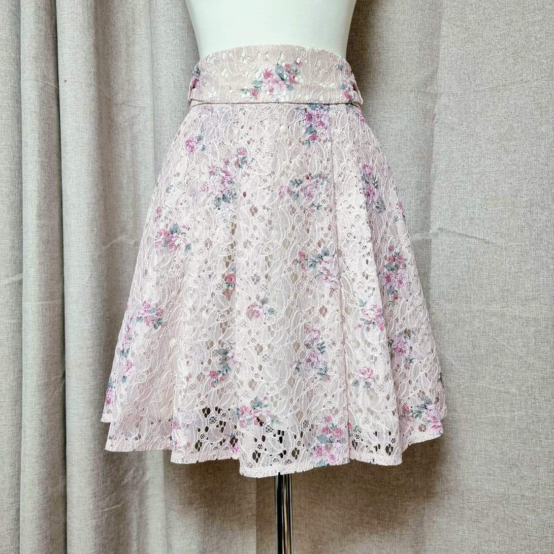 리즈리사 스커트 딸기우유 치마 (55) 1회착+손세탁완료/준새상품 상품이미지1