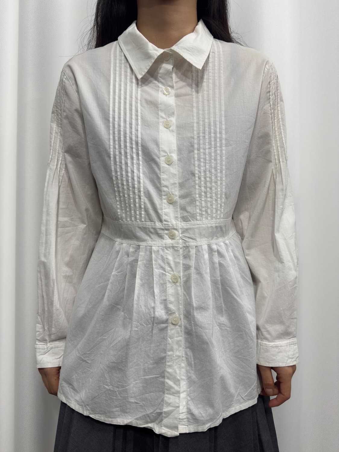 white pintuck shirt 상품이미지1