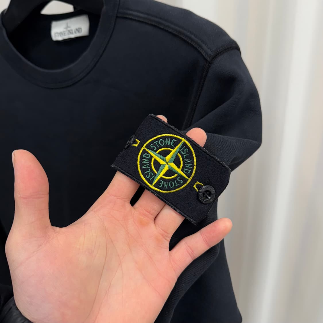 [S] 스톤아일랜드 맨투맨 블랙 상품이미지3
