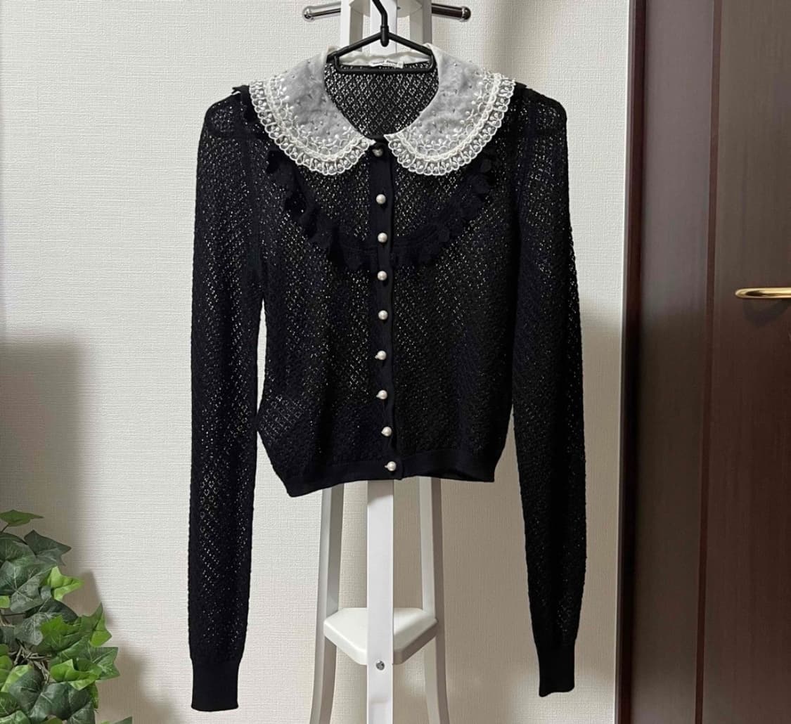 미우미우 블랙 카라 가디건 40 상품이미지2