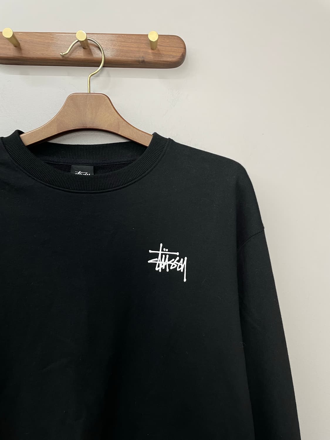 스투시 베이직 크루넥 블랙 맨투맨 H1364 상품이미지3