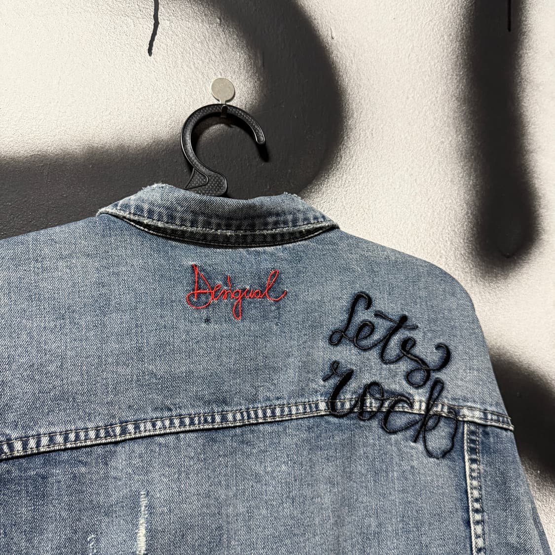 데시구알 디스트로이드 데미지 워싱 데님 트러커 자켓 상품이미지6