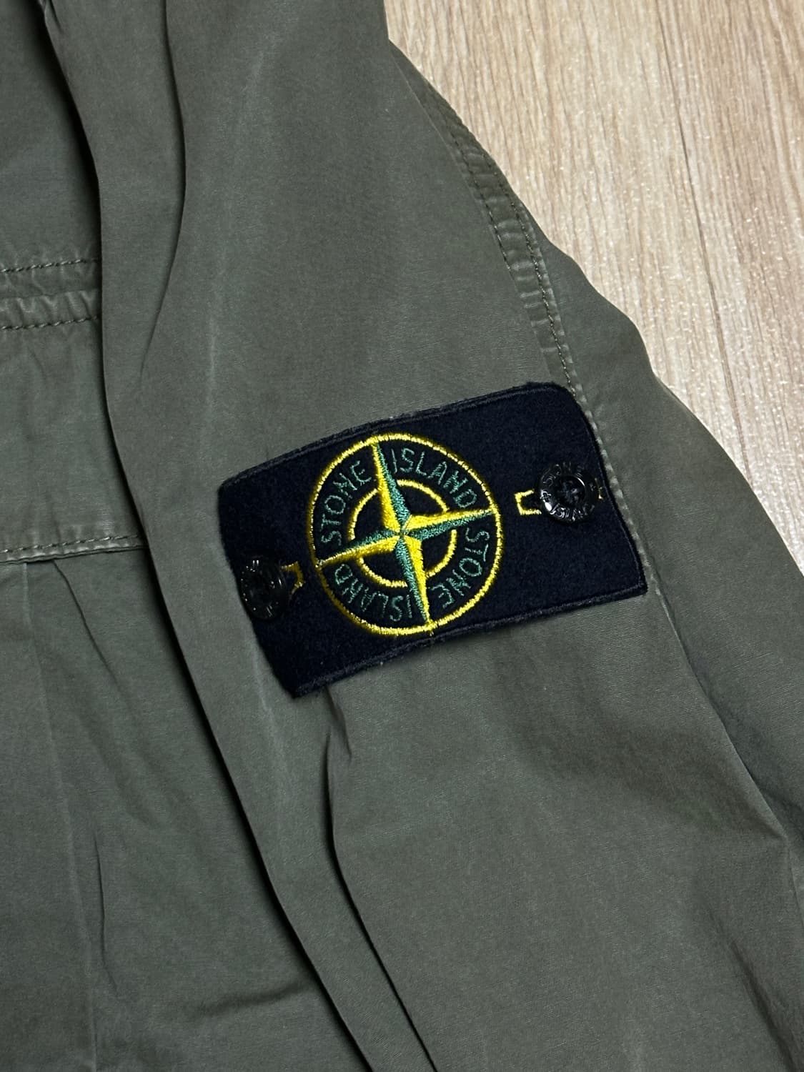 스톤아일랜드 아노락 카키 상품이미지4