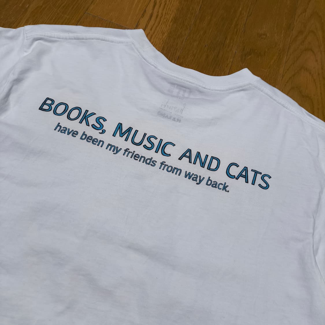 [M] 유니클로 UT x 무라카미 하루키 티셔츠 상품이미지2