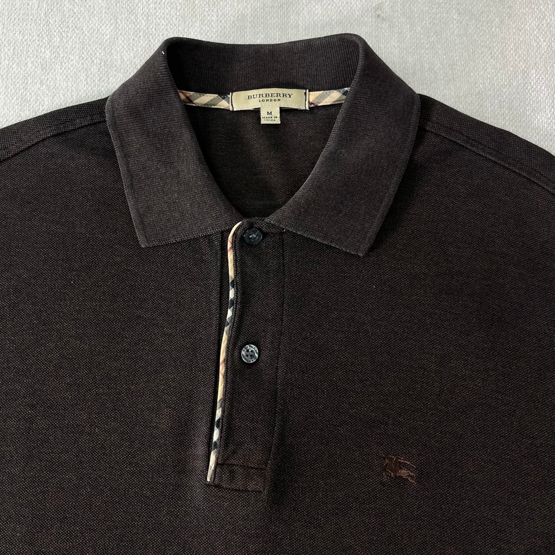 105 버버리 기마로고 코튼 카라넥 티셔츠 상품이미지2