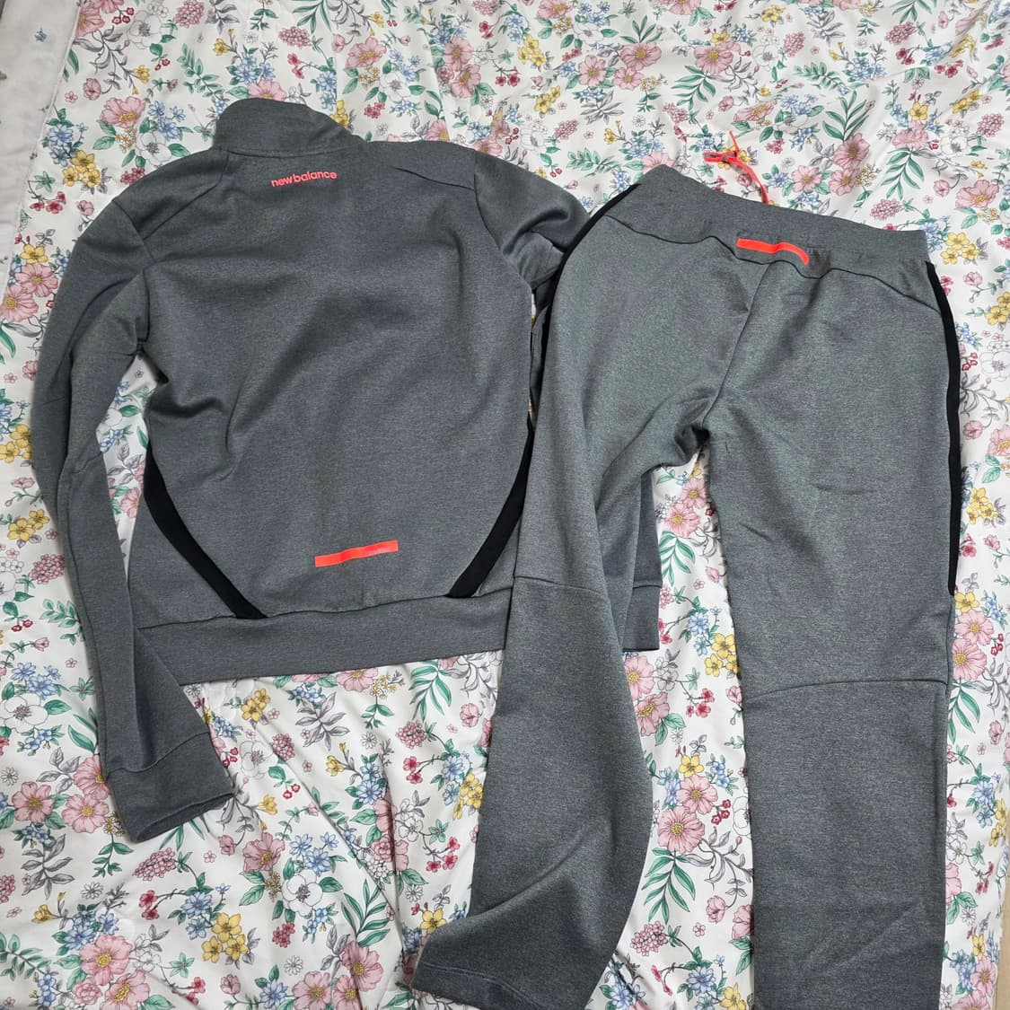 뉴발란스 올드스쿨빈티지)그레이 트레이닝 집업져지팬츠 세트 상품이미지2