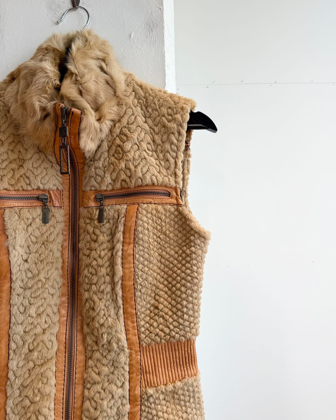 저스트 카발리 브라운 00s 퍼 베스트 자켓  상품이미지5