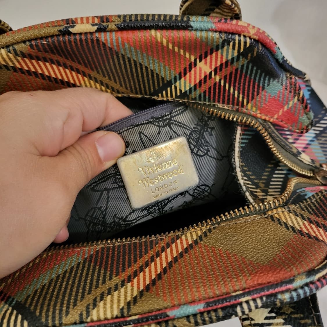 비비안웨스트우드 타탄 체크 토트백 가방 상품이미지9