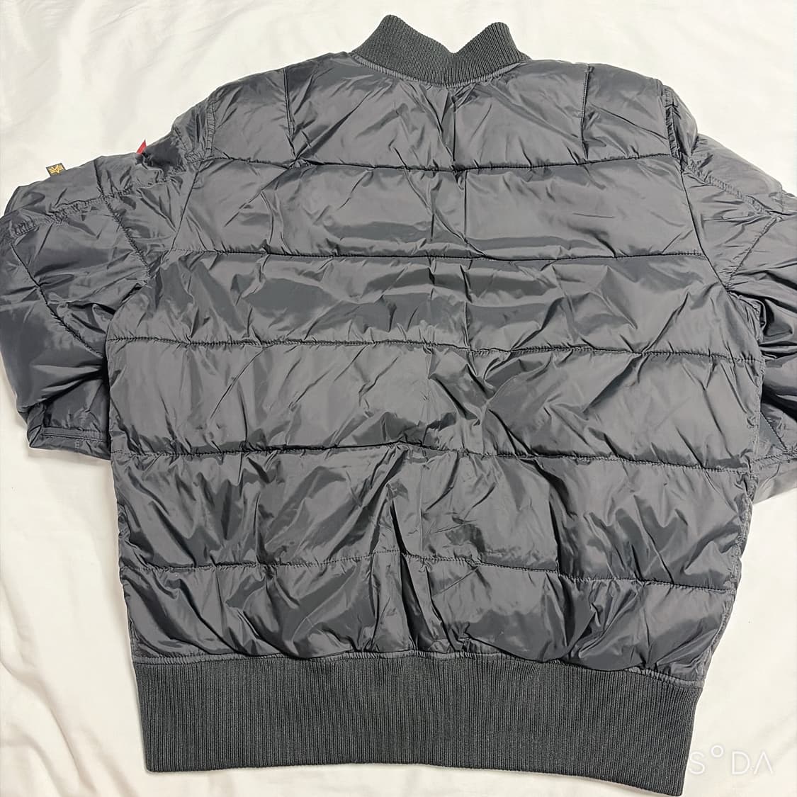 알파인더스트리 경량 패딩 봄버 L/G 상품이미지2