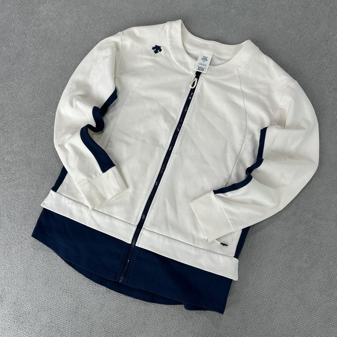 데상트 화이트/네이비 여성 자켓 s 상품이미지1