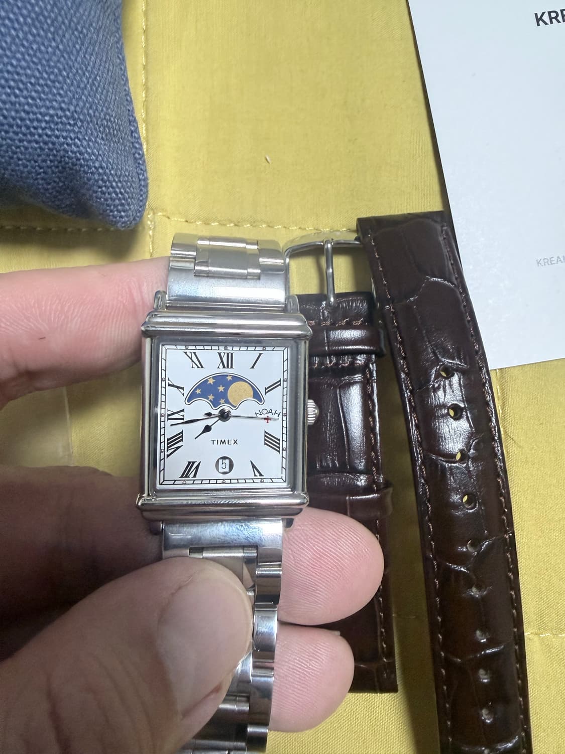 크림구매) 타이맥스 노아 문페이즈 브라운 시계 상품이미지1