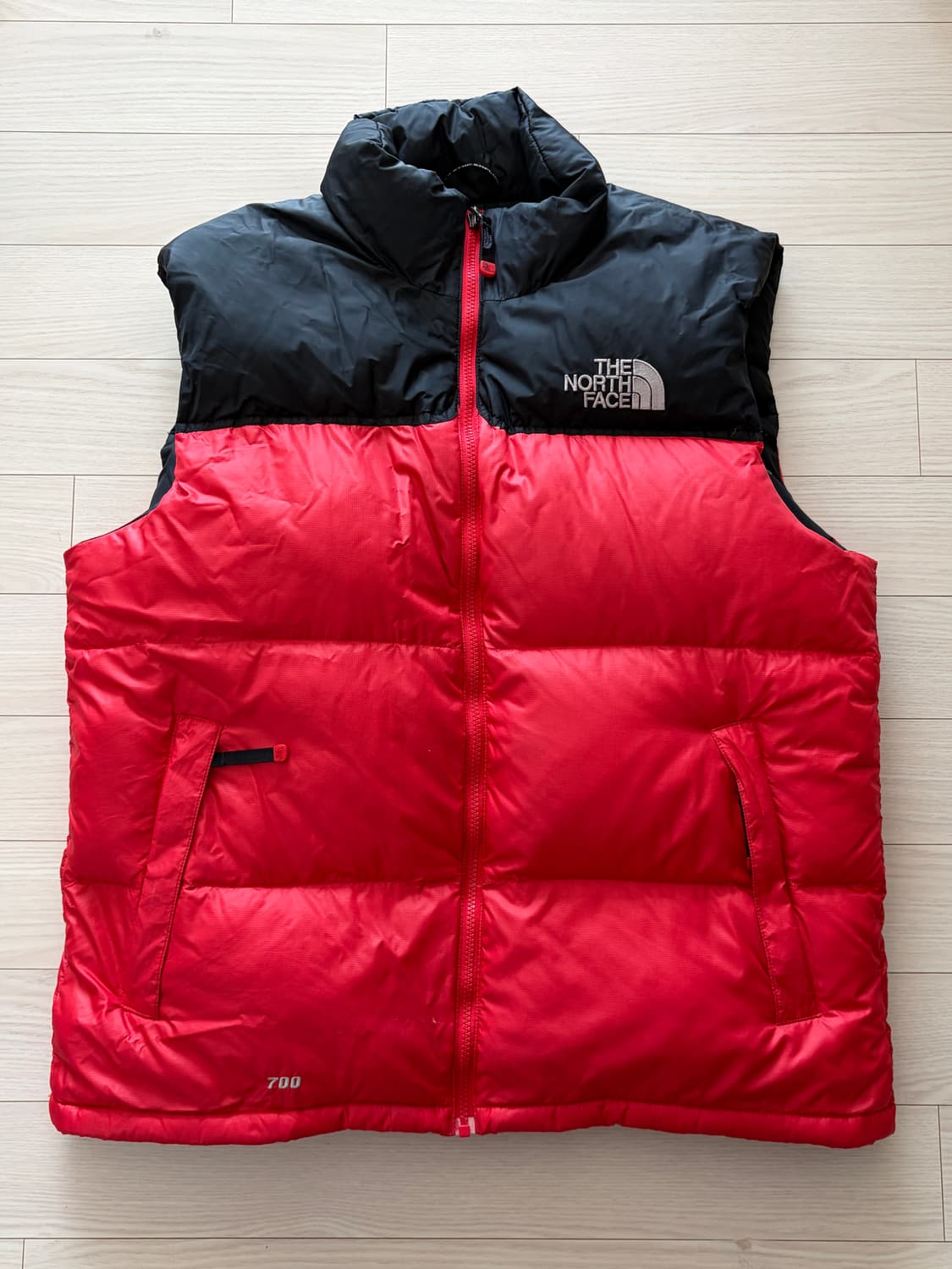 TNF 노스페이스 검빨 눕시 700 패딩 조끼 XL (105-110) 상품이미지1