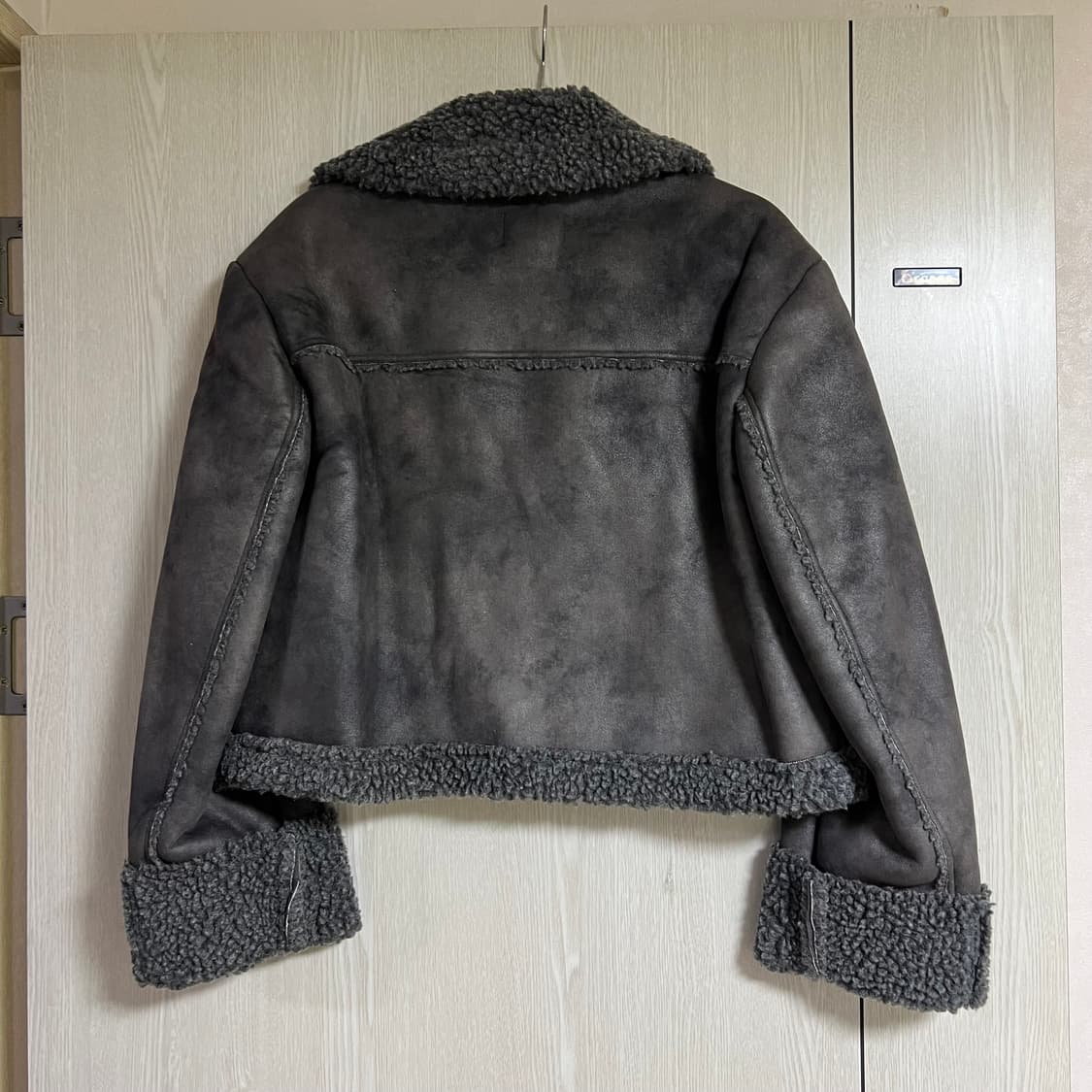 러부이즈트루 크롭 무스탕 새제품 상품이미지5