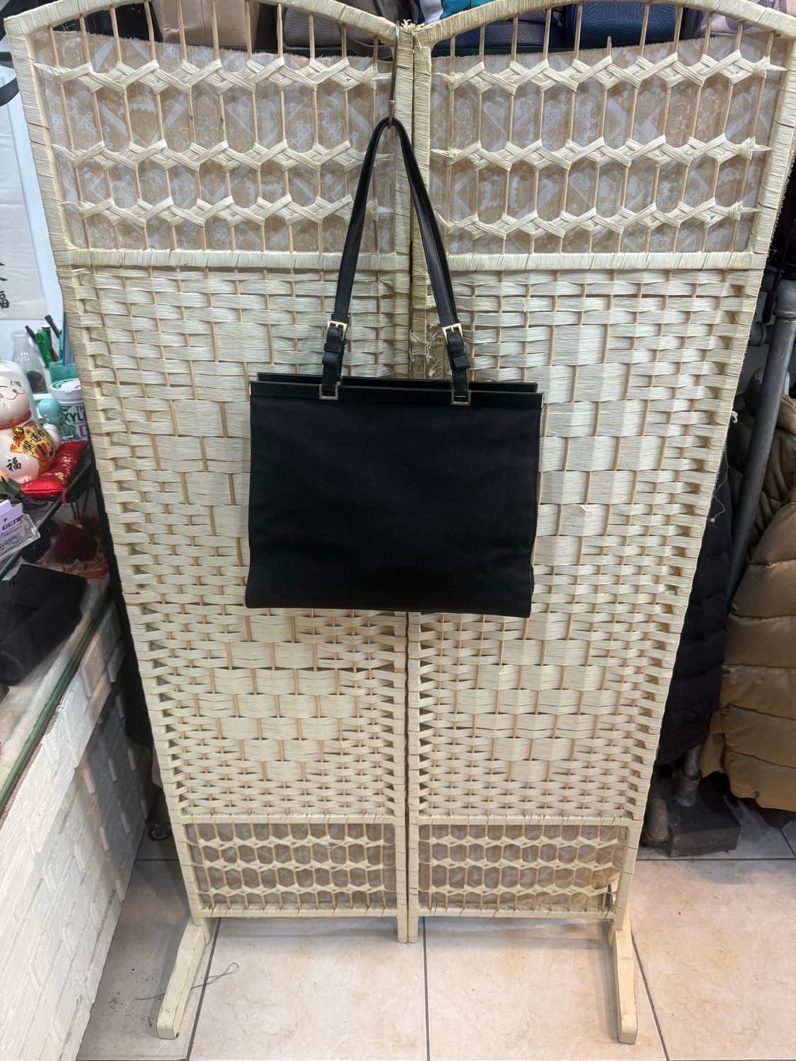 정품 프라다 캔버스 숄더백 팝니다 상품이미지1